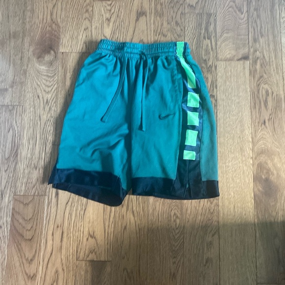 Nike elite shorts, size small. - Picture 1 of 1